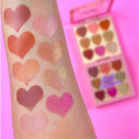 NEW I LOVE REVOLUTION HEART BREAKERS MAJESTIC SHADOW PALETTE - Picture 9 of 9